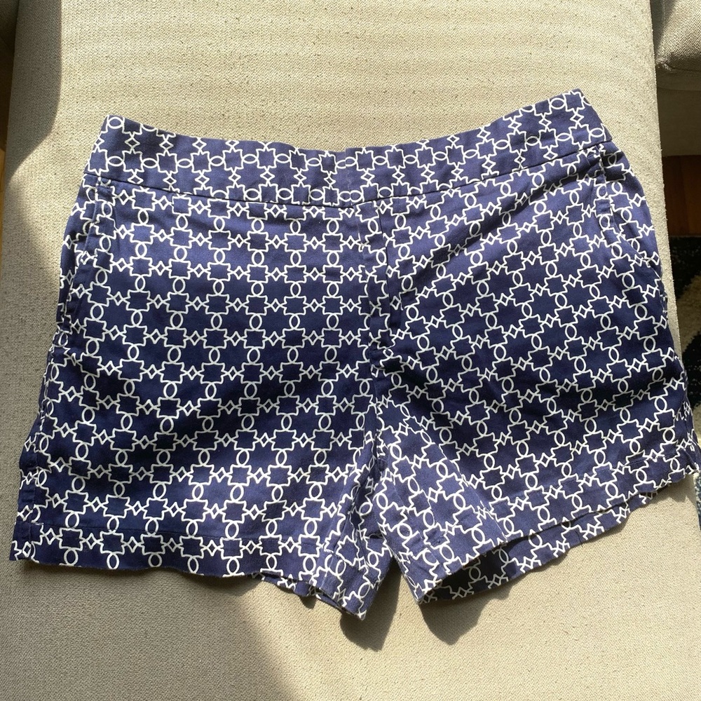Shorts - Picture 2 of 3